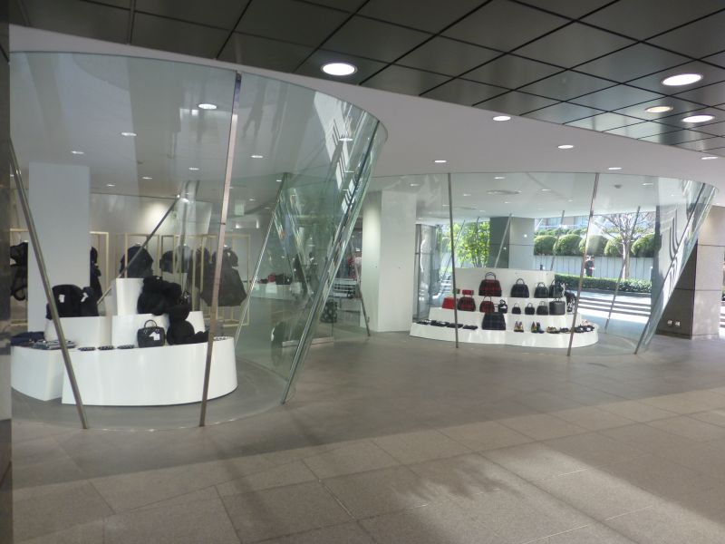 Comme des online garcons tokyo biggest